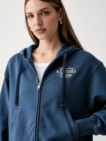 Суичър с качулка Tommy Hilfiger с качулка синьо