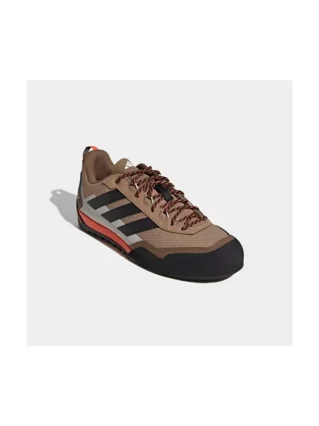 Pantofi Adidas maro
