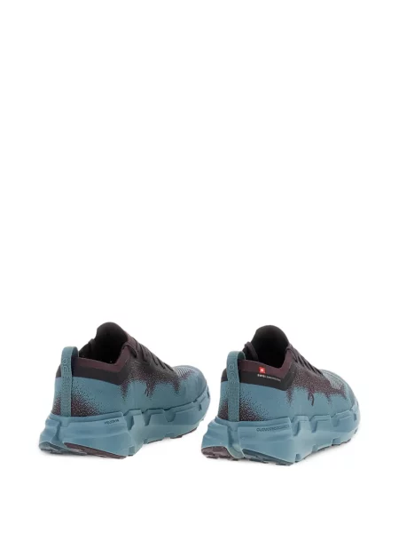 Sneakerși On plasă albastru
