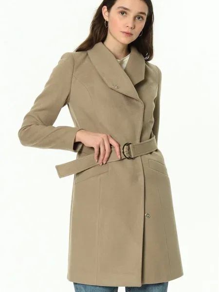 Палто Dewberry кафяво