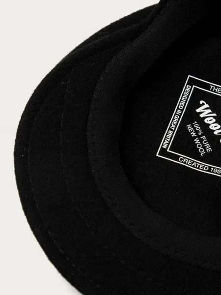 Căciulă Kangol negru