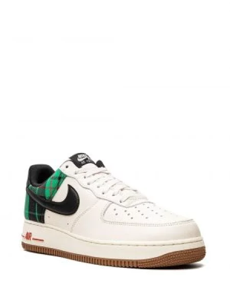 Běžecké fleecové tenisky Nike NikeCourt s potiskem hnědé