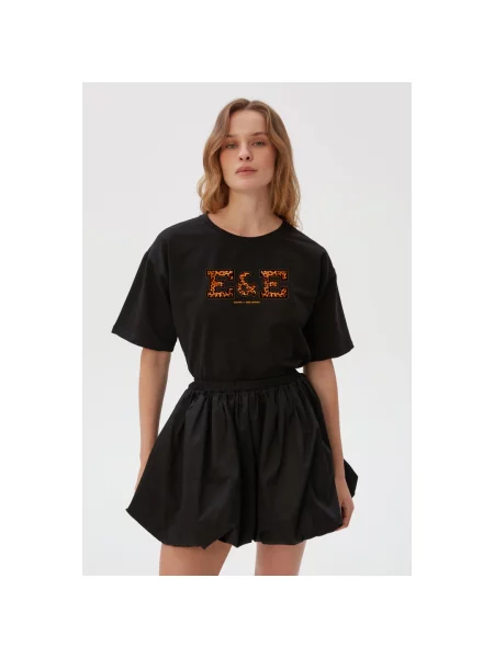 Футболка з леопардовим принтом Estro чорна