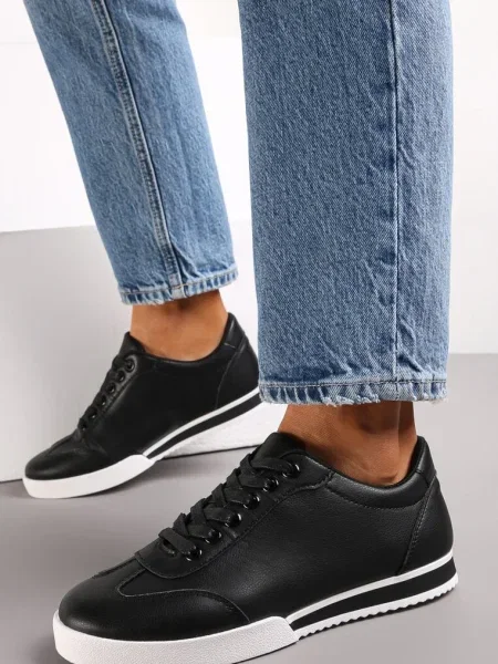 Sneakers Turning Away negri