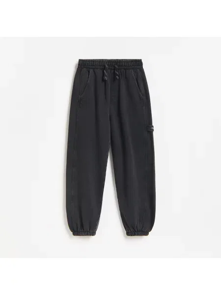 Reserved Baggy jogger nadrág koptatott hatással fekete
