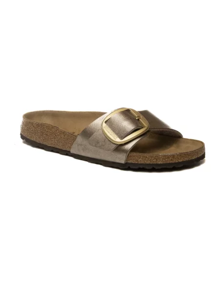 Klapki Birkenstock zamszowe na sprzączkę beżowe