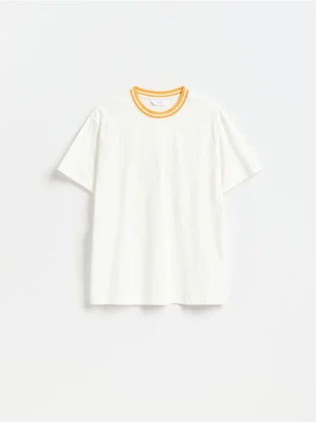 Reserved Tricou comfort fit crem
