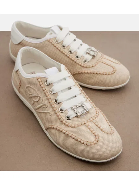 Top Roger Vivier bej