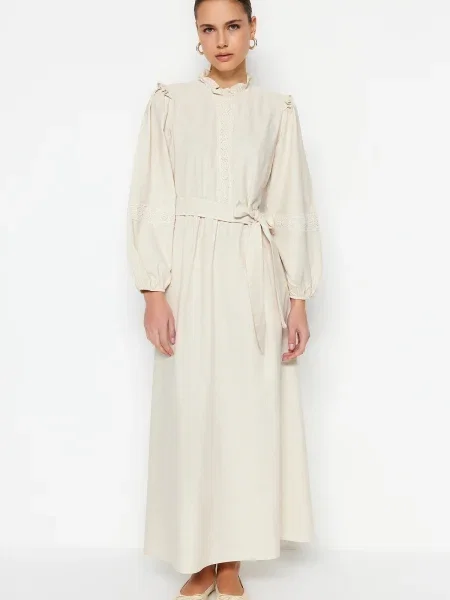 Lanena obleka Trendyol bež