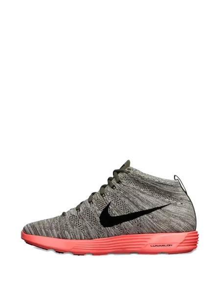 Sneakerși Nike Flyknit cu șireturi din dantelă gri