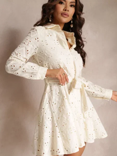 Koszulowa Sukienka Ażurowa z Wiązanym Faeyela beżowa