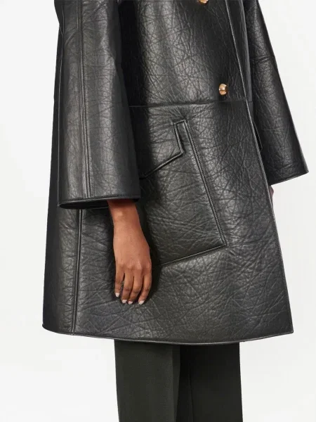 Palton Ferragamo din piele negru