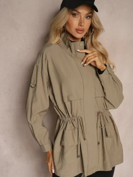 Jasnozielona Kurtka Parka z Dodatkiem Bawełny Wykończona Troczkami Zapinana na Napy Velona zielona