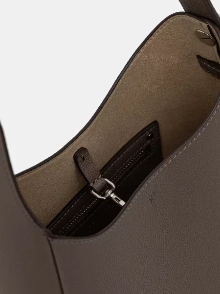 Маленькая кожаная сумка Tory Burch коричневая
