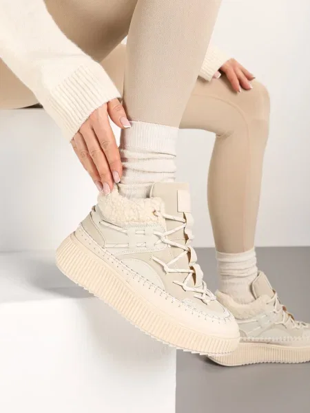 Botine bej