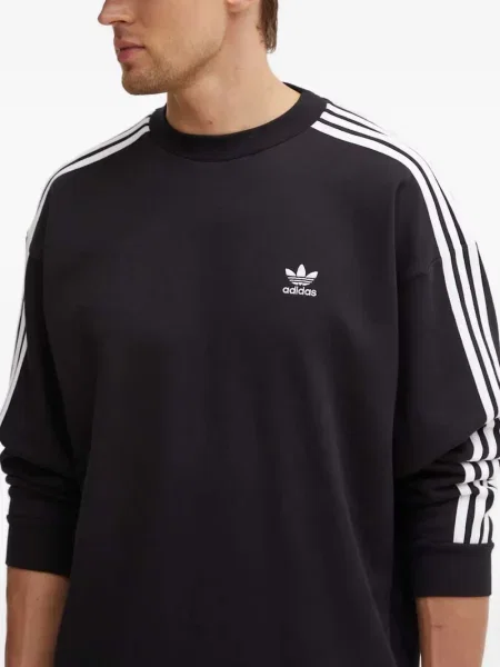 Prugaste kratke hlače Adidas crna