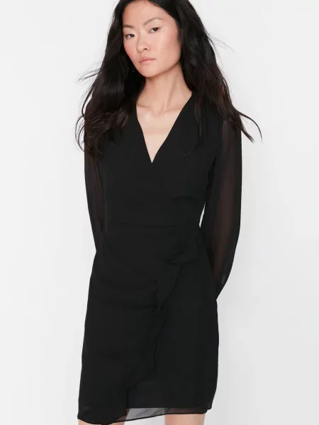 Sukienka mini Trendyol dwurzędowa czarna