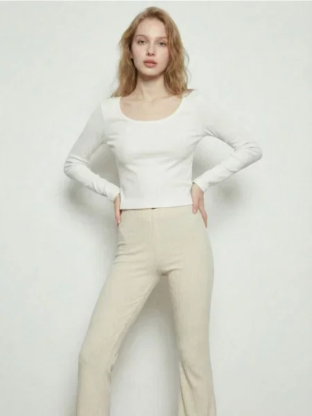 Блузка з довгими рукавами кремовий