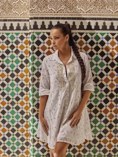 Пляжное платье-рубашка на