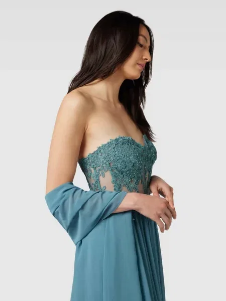 Sukienka wieczorowa z koronkowym obszyciem Mascara błękitna