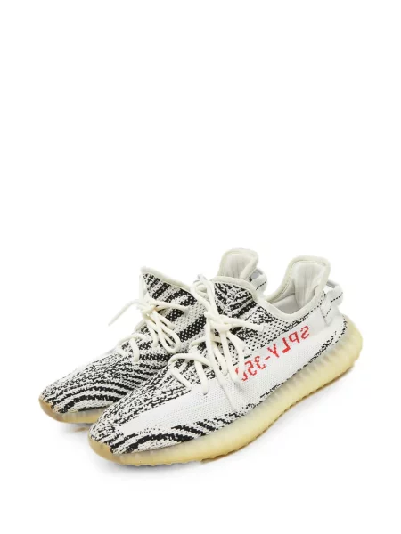 Sneakerși Adidas Yeezy cu model zebră alb