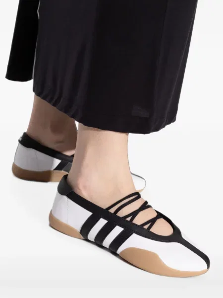 Baleríny Adidas hnedá