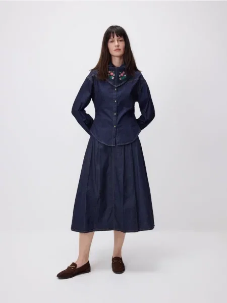 Reserved Fustă midi de blugi bleumarin