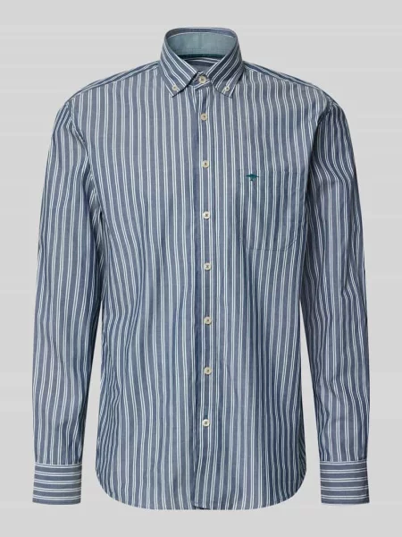 Koszula casualowa o kroju slim fit z kołnierzykiem typu button down Fynch-hatton zielona