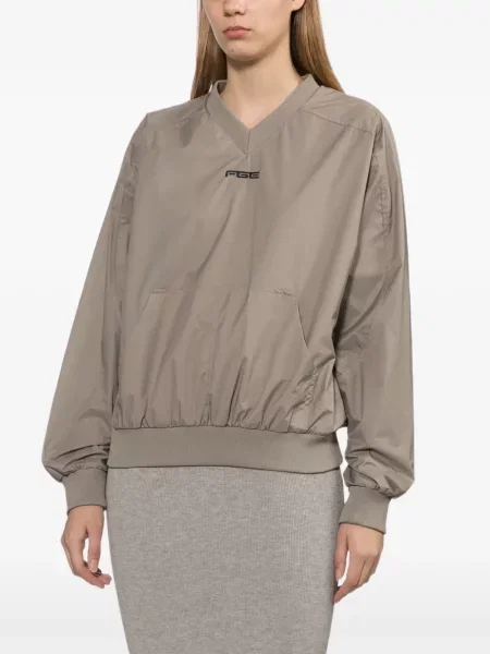 Hanorac Fear Of God Essentials cu imagine cu decolteu în V maro