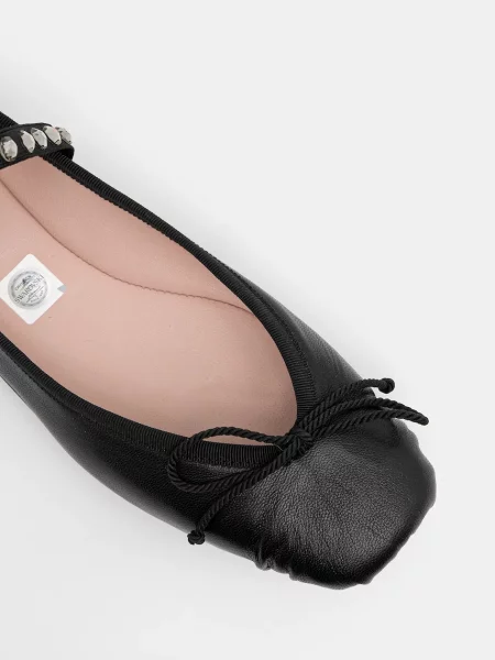 Кожаные балетки Pretty Ballerinas черные