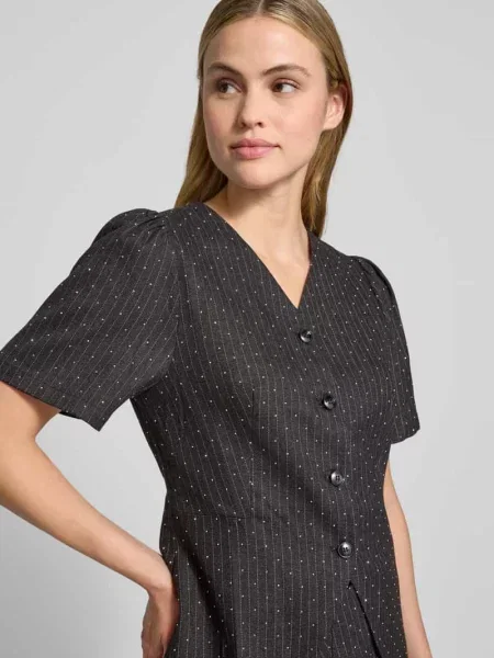 Bluzka o kroju slim fit z dekoltem w serek i bufiastymi rękawami model ‘Jules’ Neo Noir