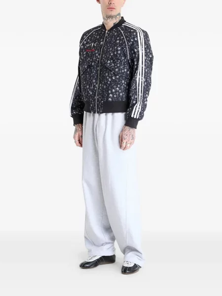 Fustă Adidas cu dungi cu imagine alergare roz