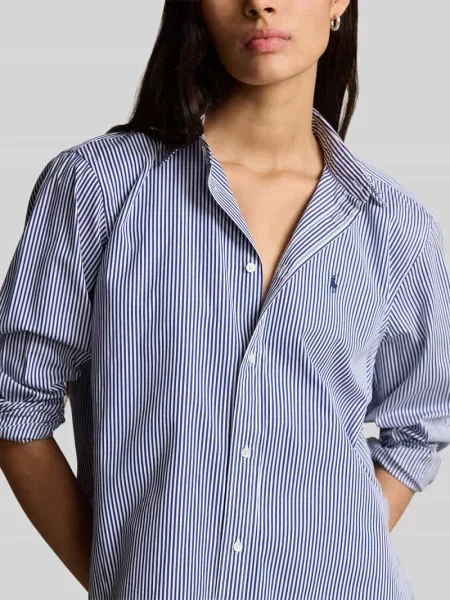 Bluzka koszulowa o krótkim pudełkowym kroju z wyhaftowanym logo Polo Ralph Lauren niebieska