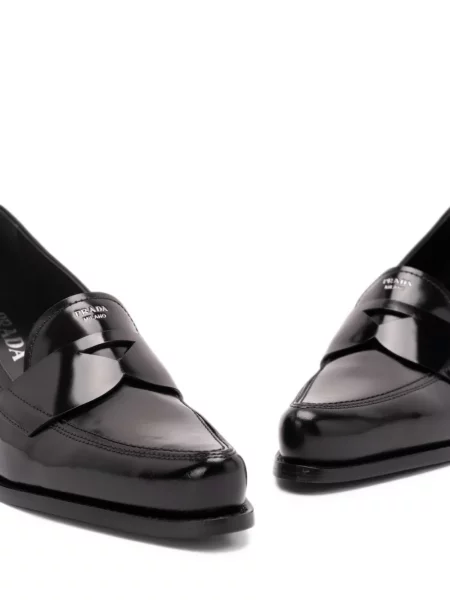 Pantofi loafer Prada din piele negru