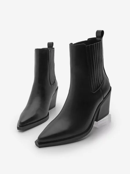 Cizme scurte Marjin cu vârf ascuţit negru