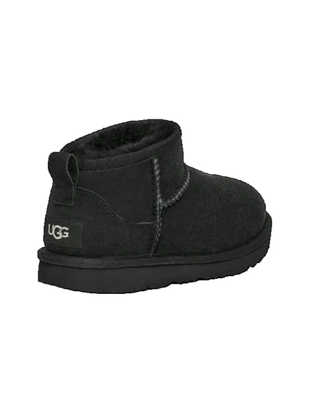 Čižmy Ugg čierna