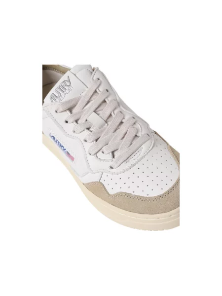 Pantofi Autry alb