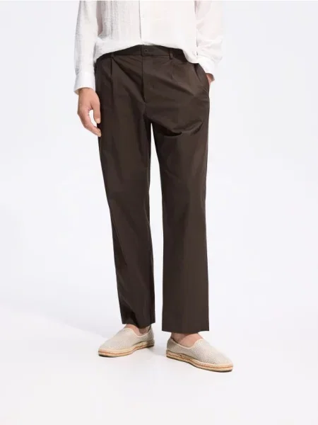 Pantaloni Reserved maro