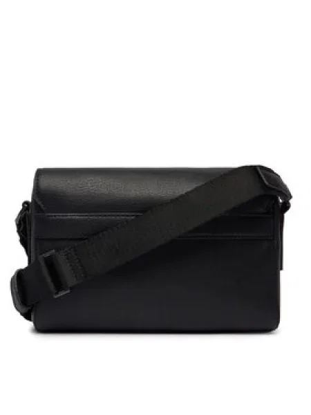 Kabelka Calvin Klein Emblem Hw Small Slap Messenger čierna