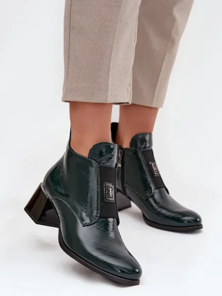 Usnjene čevlji do gležnjev Zazoo črna