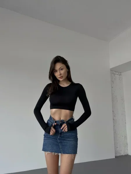 Топ DARI CO чорний