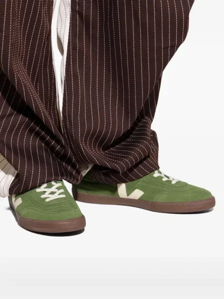 Sneakerși Veja din piele de căprioară verde