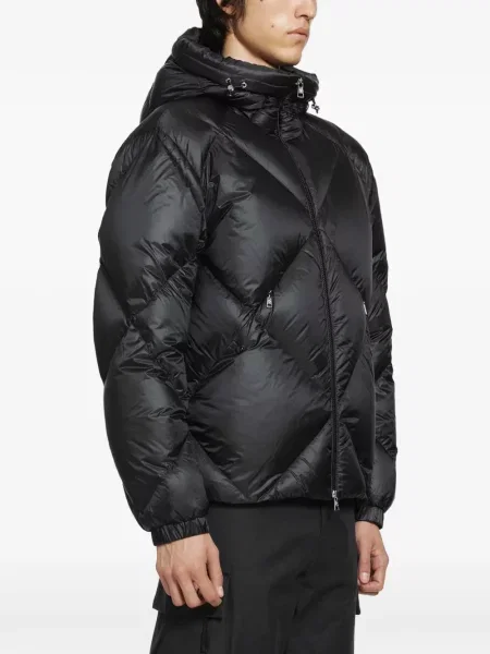 Matlasat geacă Moncler negru