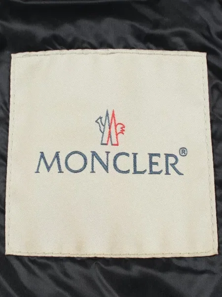 Geacă Moncler cu glugă negru