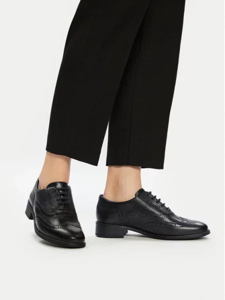 Półbuty Clarks czarne