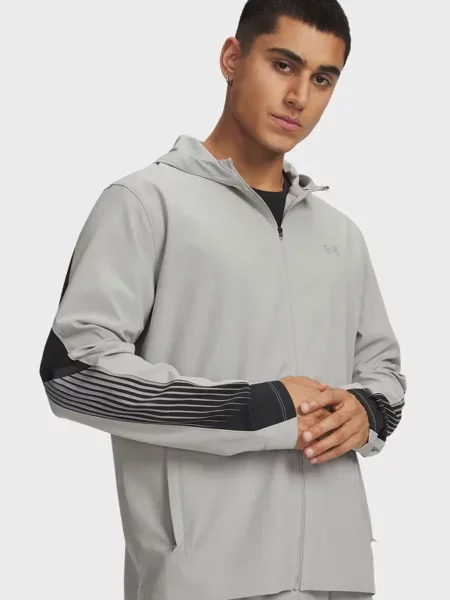 Ветровка Under Armour с капюшоном серая