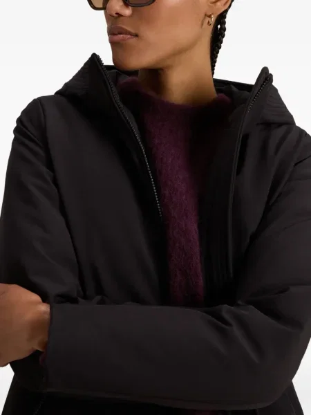 Geacă cu puf Woolrich cu glugă negru