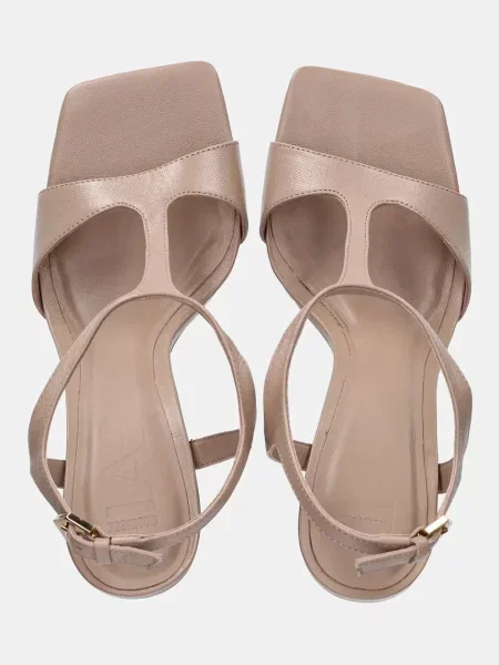 Кожаные босоножки Answear.lab бежевые