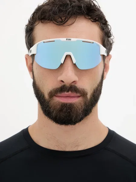 Napszemüveg Bliz Matrix white/smoke blue multi. Méret: OS fehér