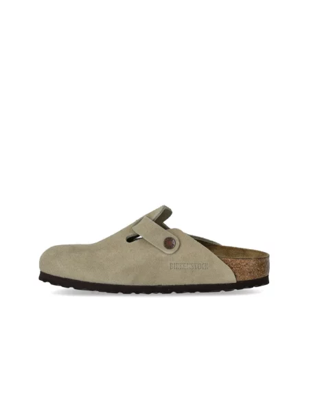 Klapki Birkenstock zamszowe beżowe